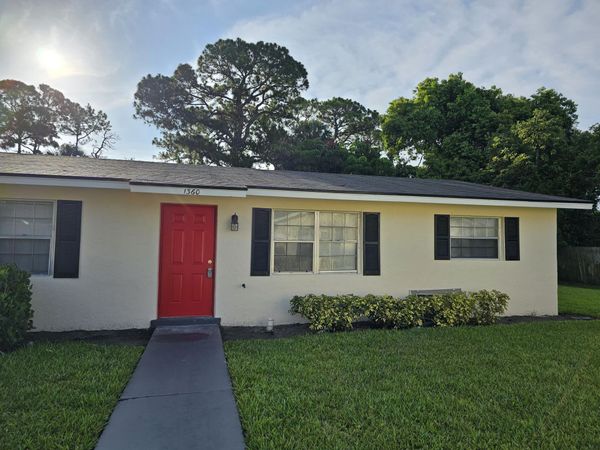 1360 Park Lane, West Palm Beach, FL 33417