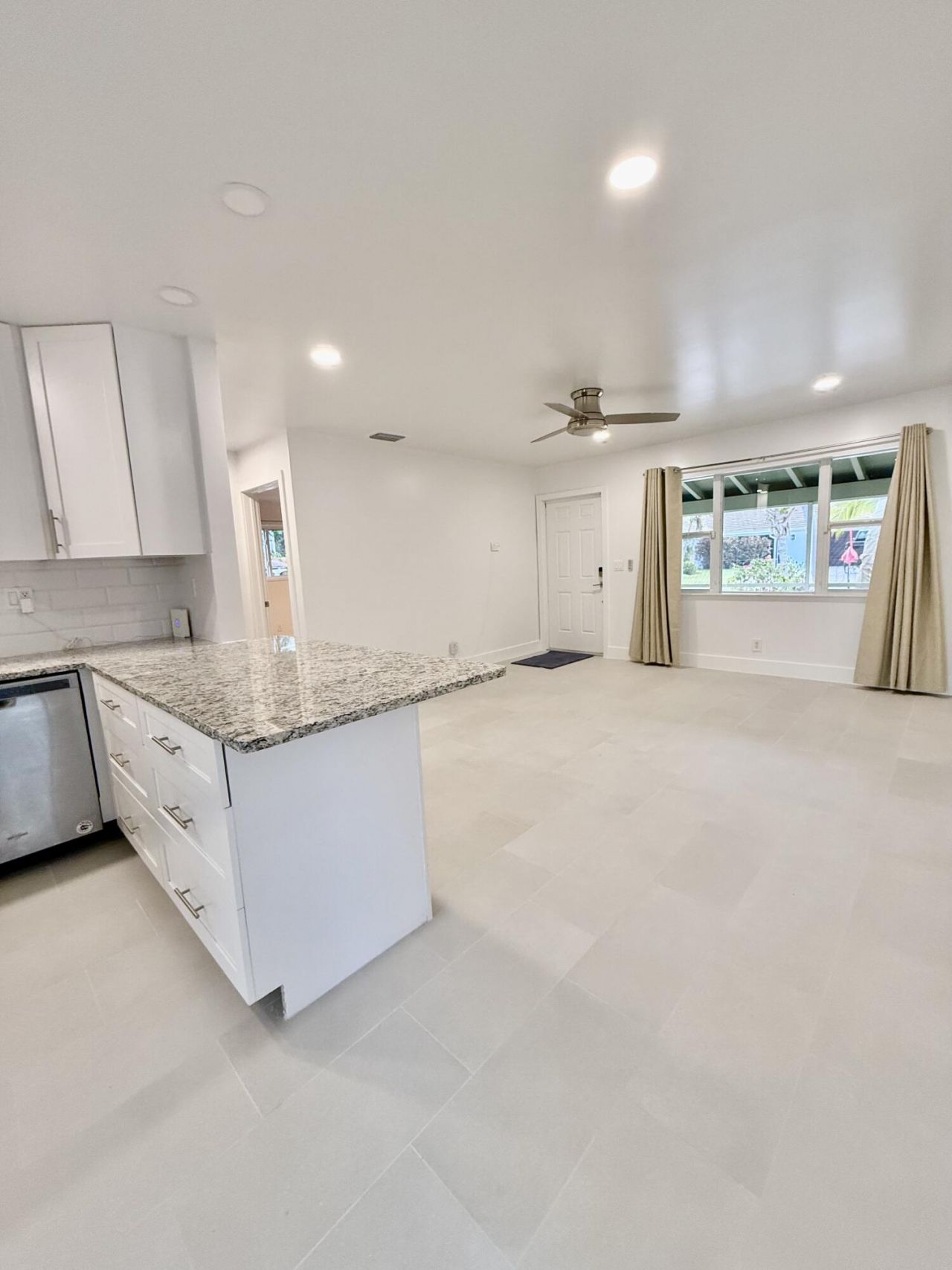 814 S Lake Drive, Lantana, FL 33462 Photo