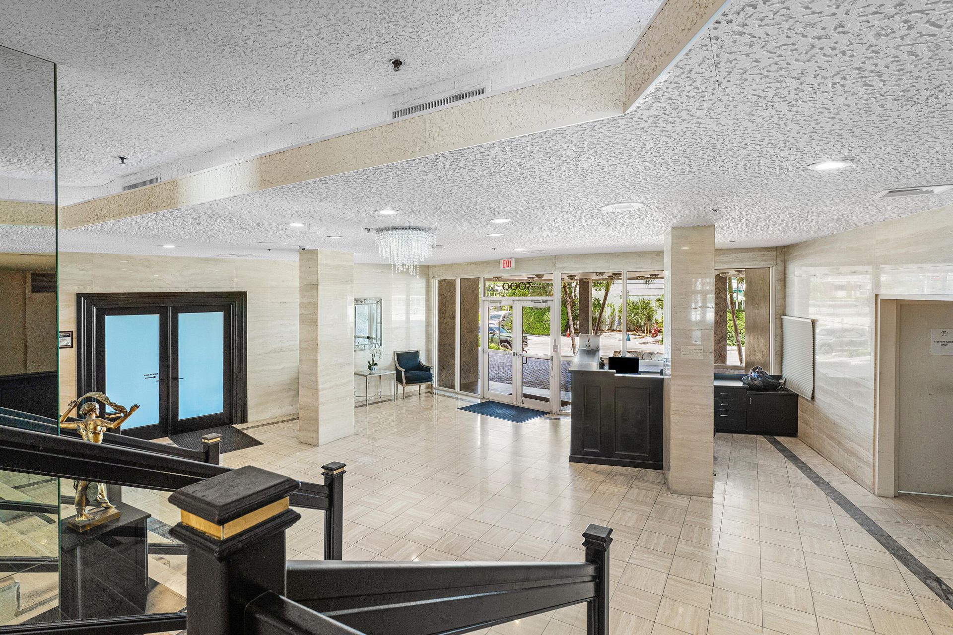 3000 Holiday Drive, Unit 1803, Fort Lauderdale, FL 33316 Photo