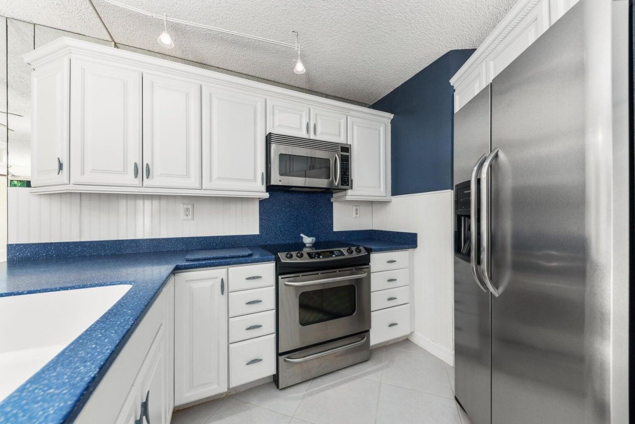 3648 Victoria Drive, West Palm Beach, FL 33406 Photo