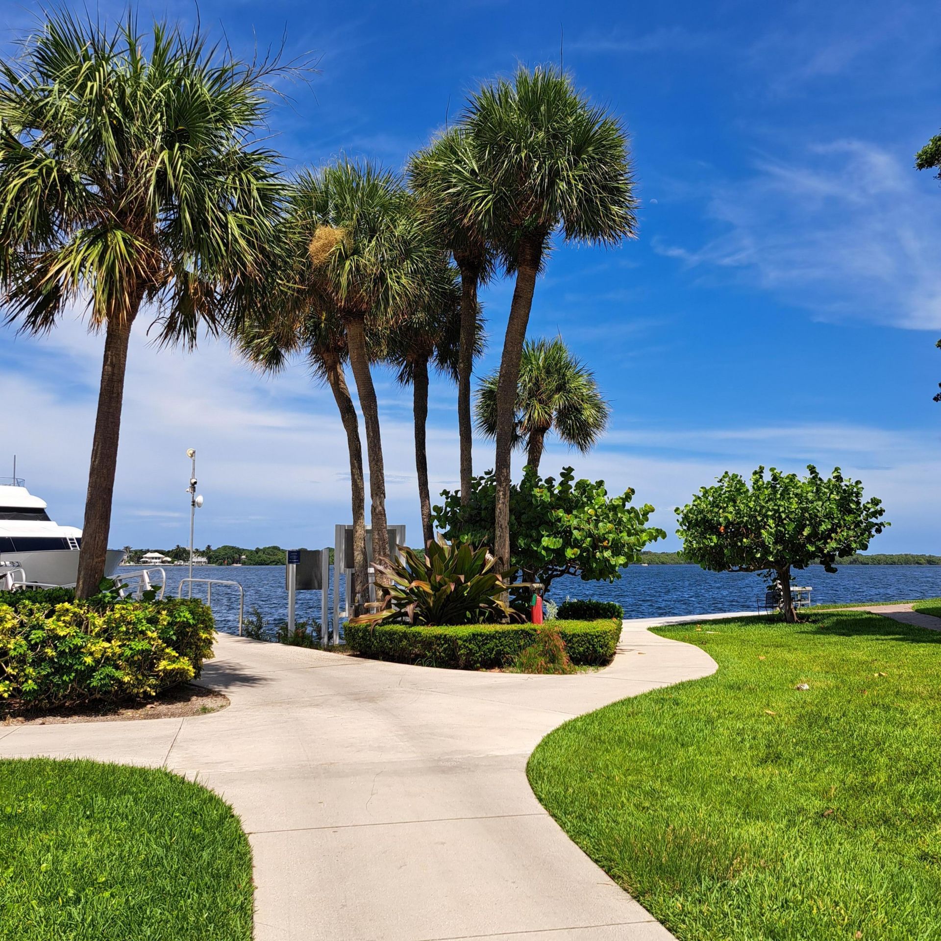 1200 Marine Way, Unit 202, North Palm Beach, FL 33408 Photo