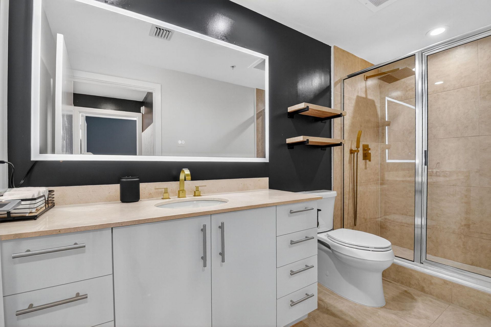 550 Okeechobee Boulevard, Unit 502, West Palm Beach, FL 33401 Photo