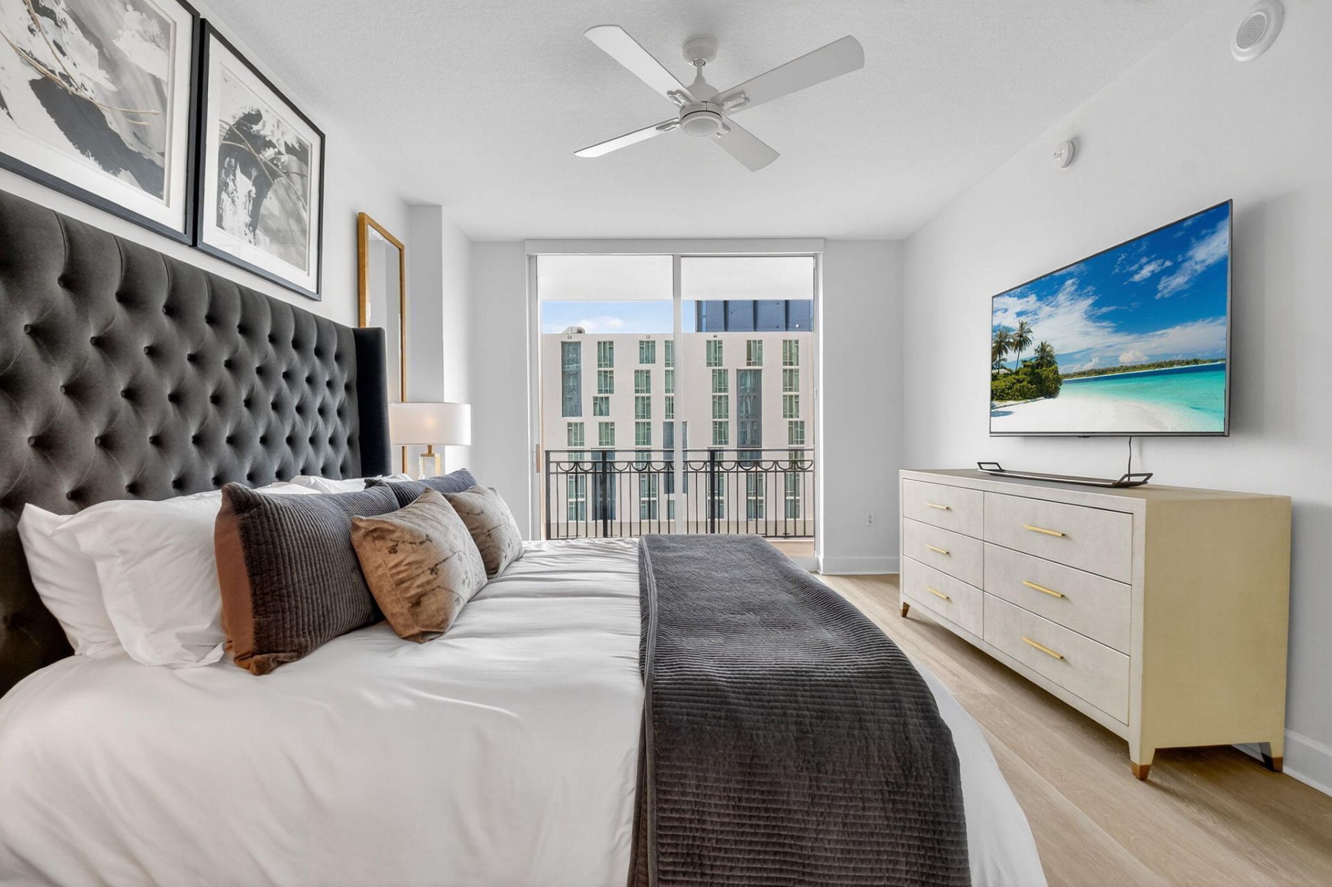 550 Okeechobee Boulevard, Unit 720, West Palm Beach, FL 33401 Photo