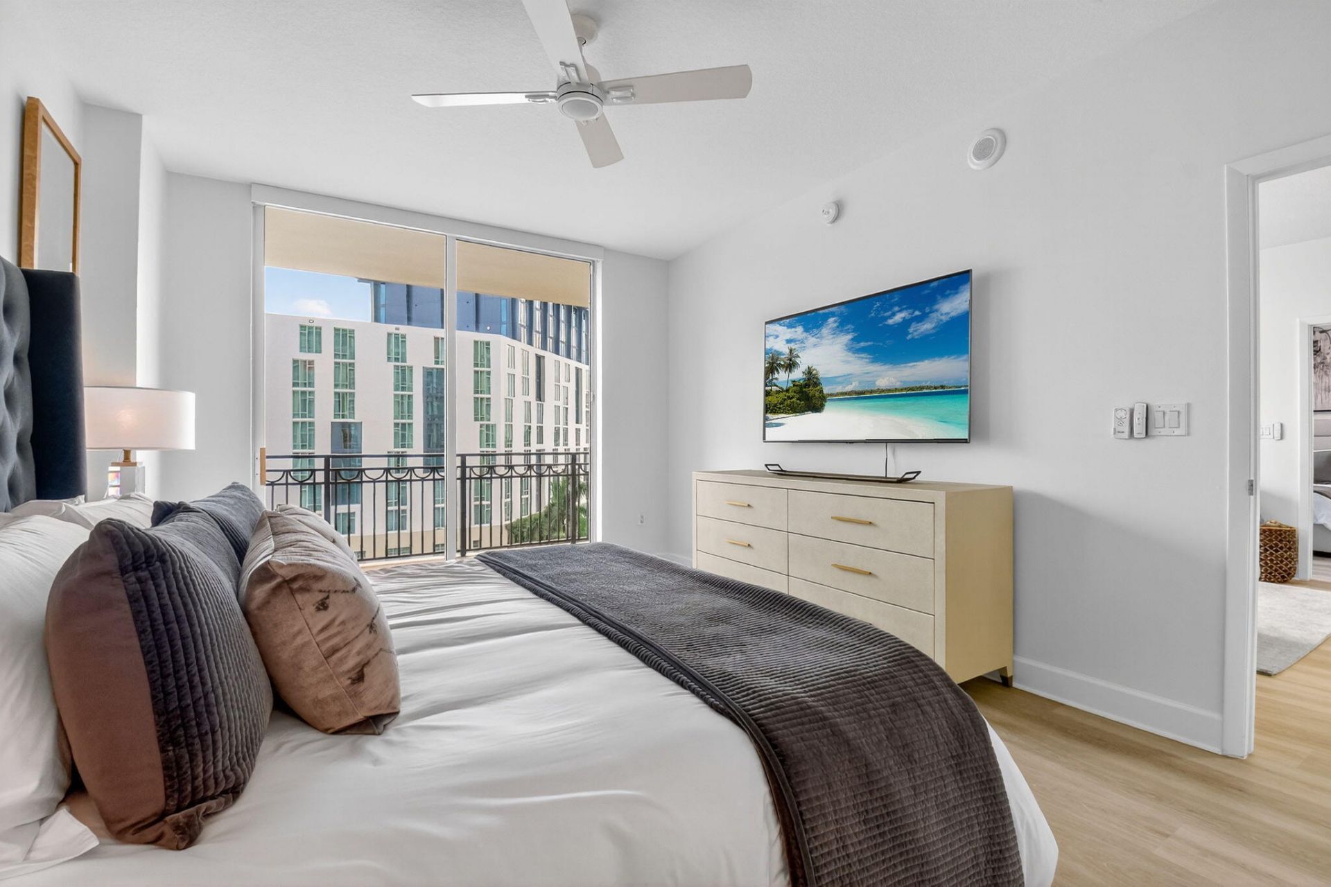 550 Okeechobee Boulevard, Unit 720, West Palm Beach, FL 33401 Photo