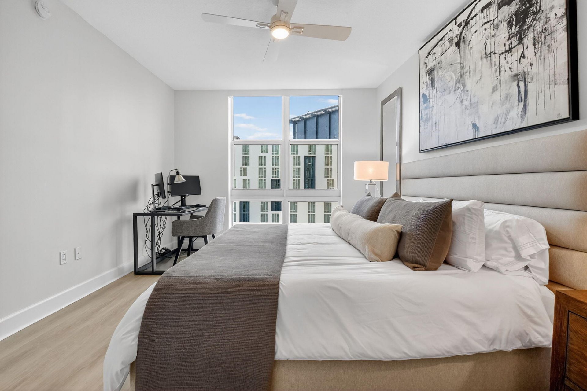 550 Okeechobee Boulevard, Unit 720, West Palm Beach, FL 33401 Photo
