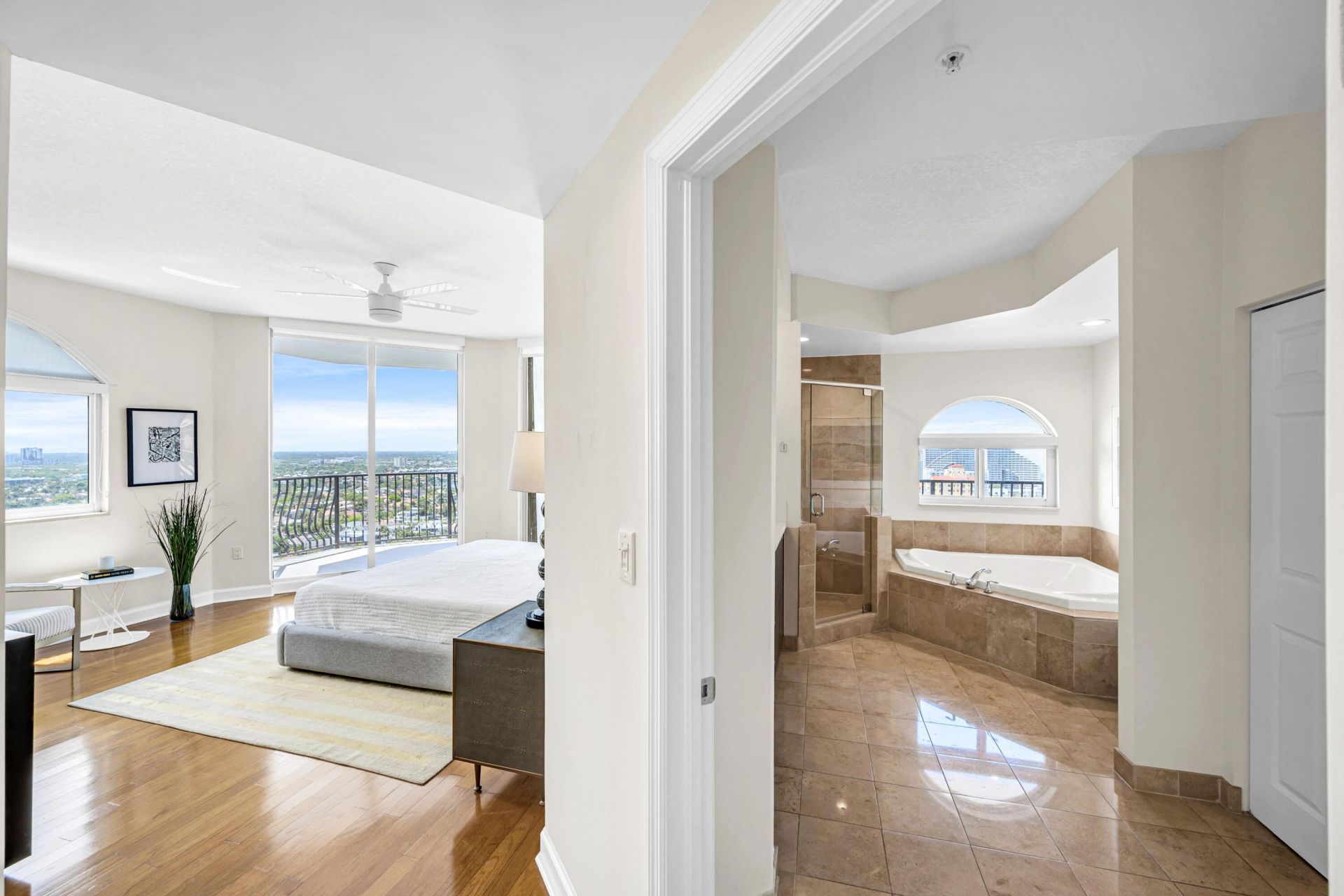 100 S Birch Road, Unit 2505d, Fort Lauderdale, FL 33316 Photo
