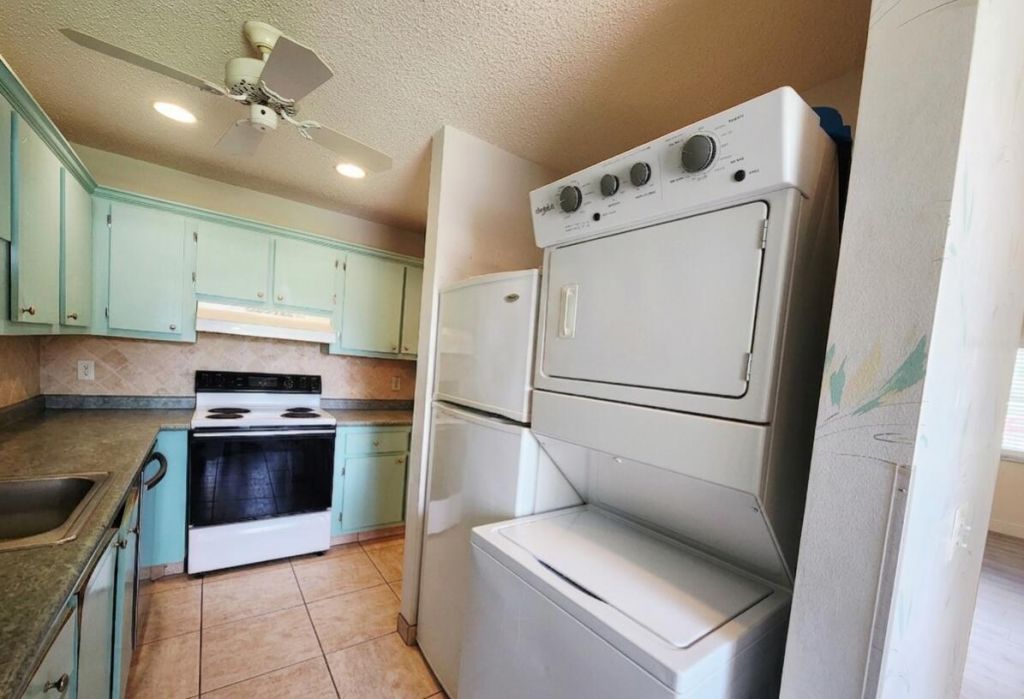 1560 NW 18th Avenue, Unit 104, Delray Beach, FL 33445 Photo