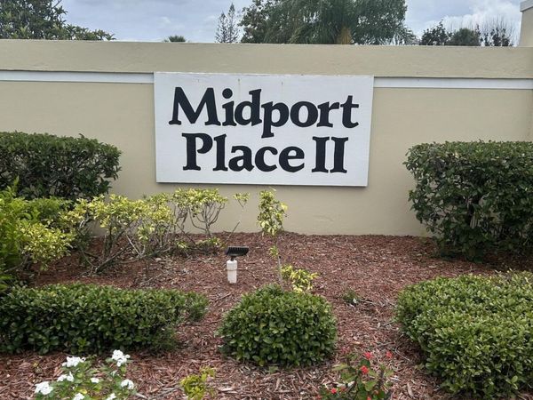 1537 SE Royal Green Circle SE, Unit E 201, Port St. Lucie, FL 34952