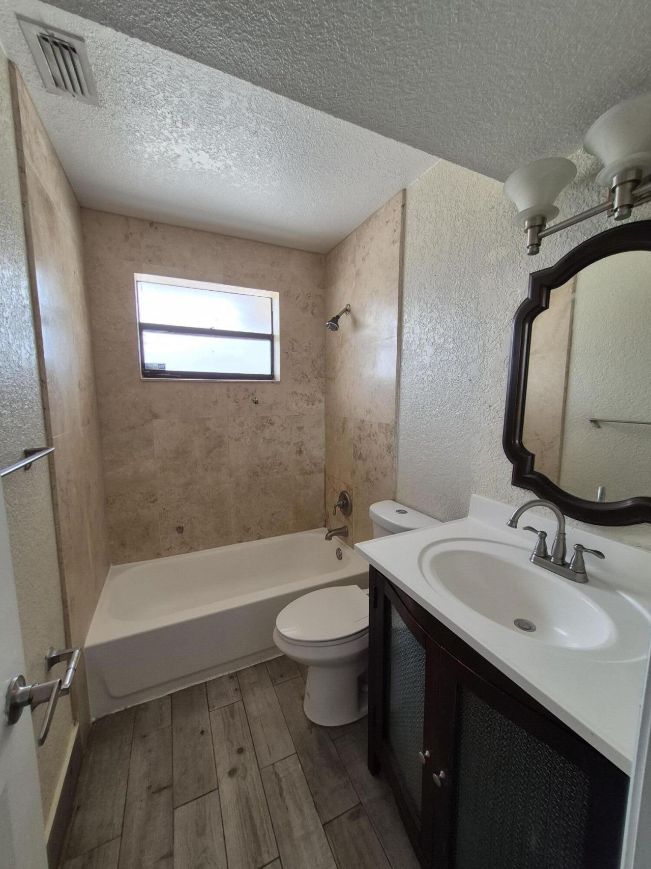 10039 Winding Lake Road, Unit 202, Sunrise, FL 33351 Photo