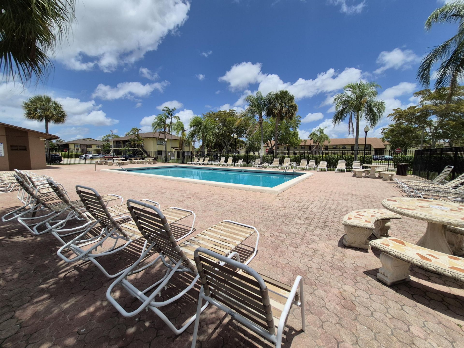 10039 Winding Lake Road, Unit 202, Sunrise, FL 33351 Photo