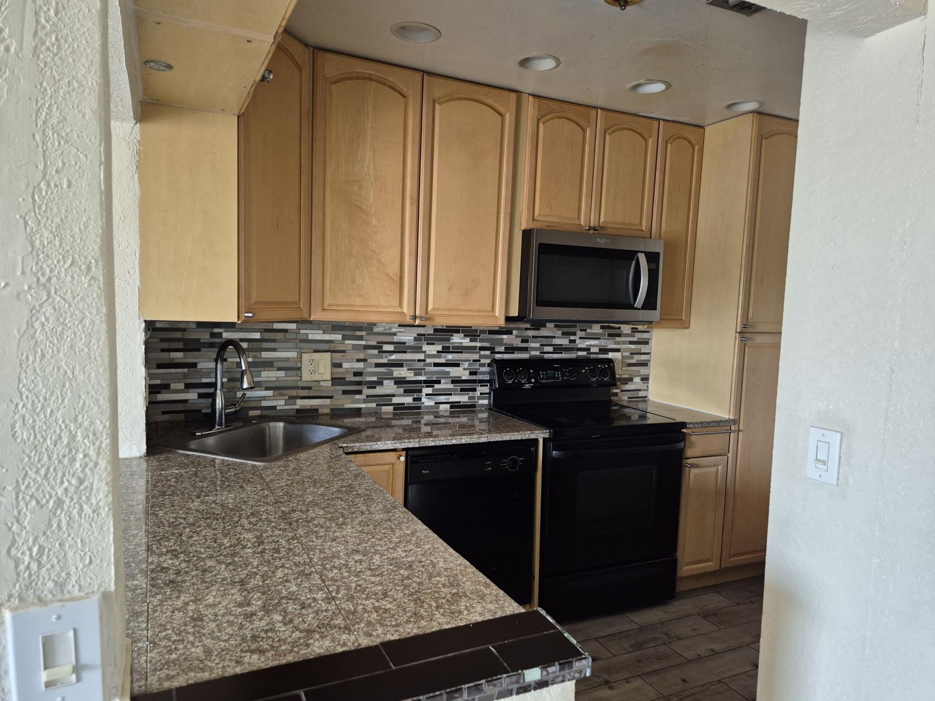 10039 Winding Lake Road, Unit 202, Sunrise, FL 33351 Photo