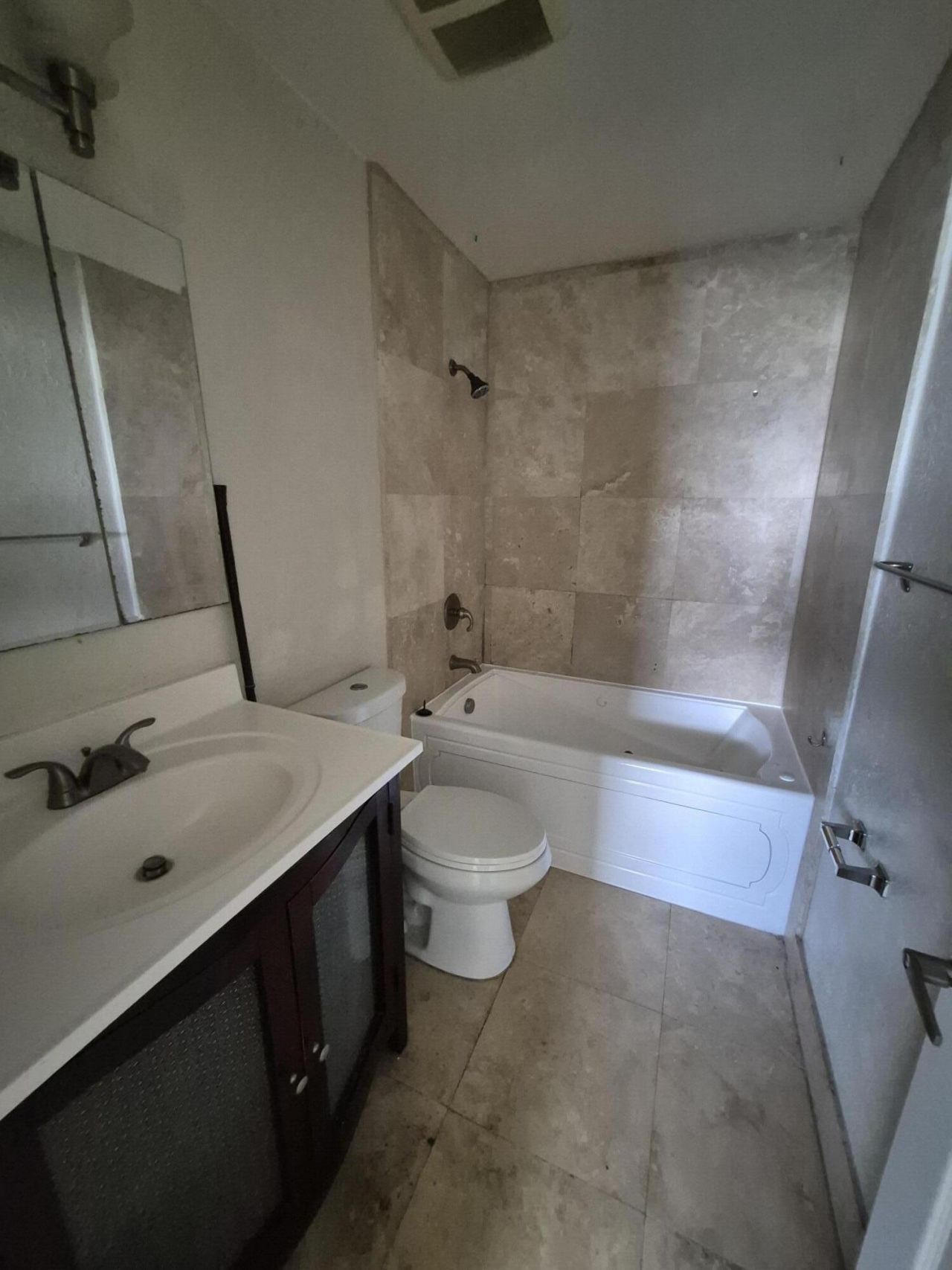 10039 Winding Lake Road, Unit 202, Sunrise, FL 33351 Photo