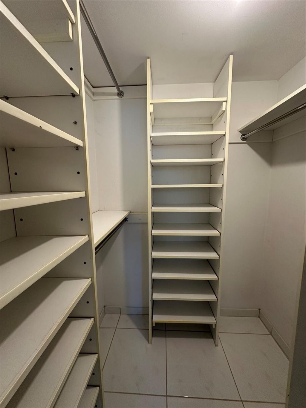 5300 NE 24th Terrace, Unit 211c, Fort Lauderdale, FL 33308 Photo