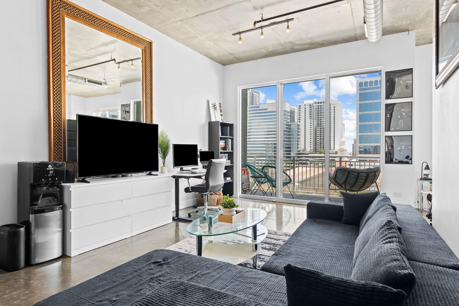 313 NE 2nd Street, Unit 902, Fort Lauderdale, FL 33301 Photo