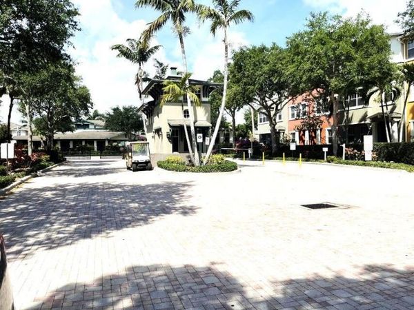 590 Amador Lane, Unit 5, West Palm Beach, FL 33401
