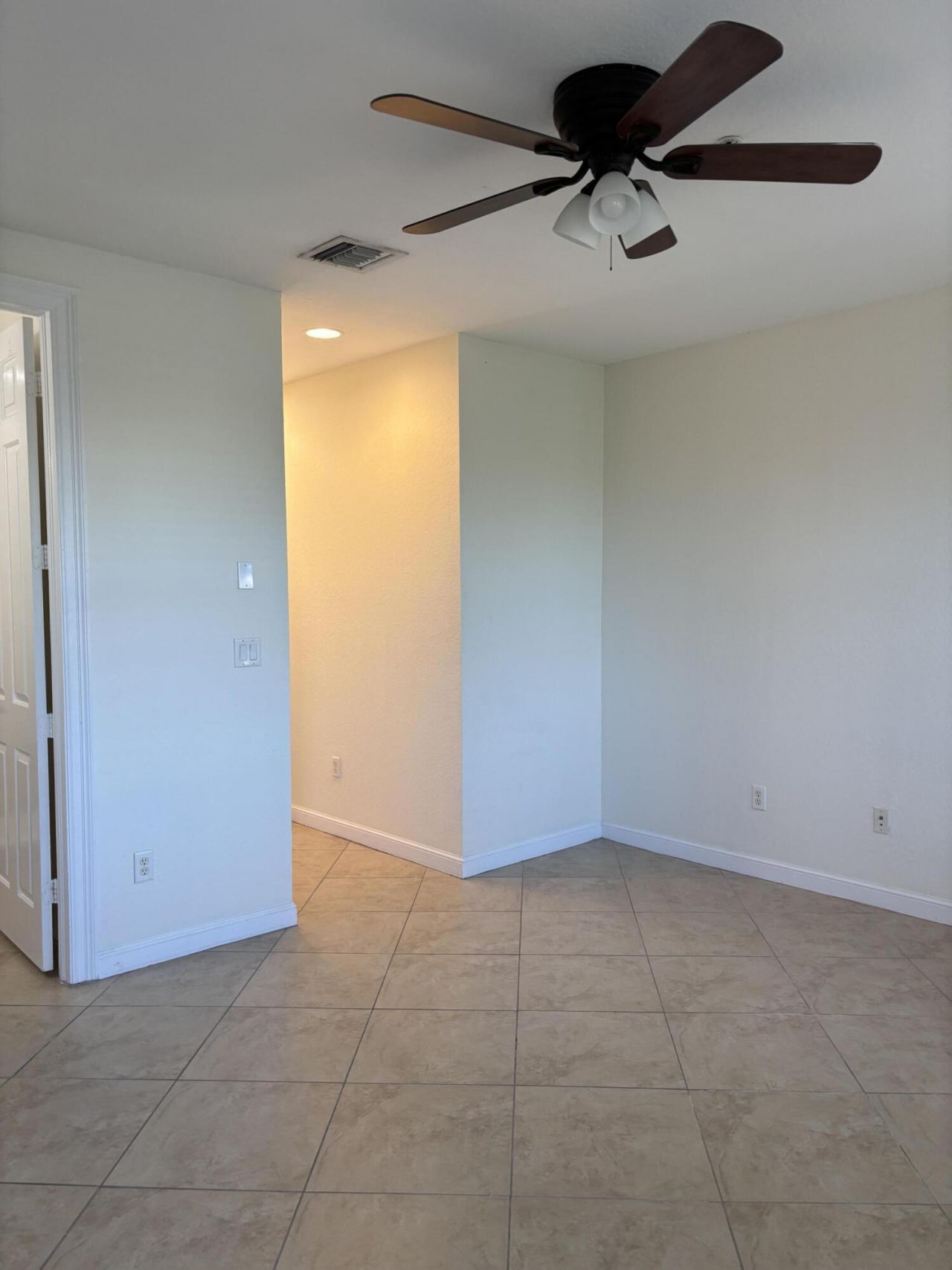 590 Amador Lane, Unit 5, West Palm Beach, FL 33401 Photo