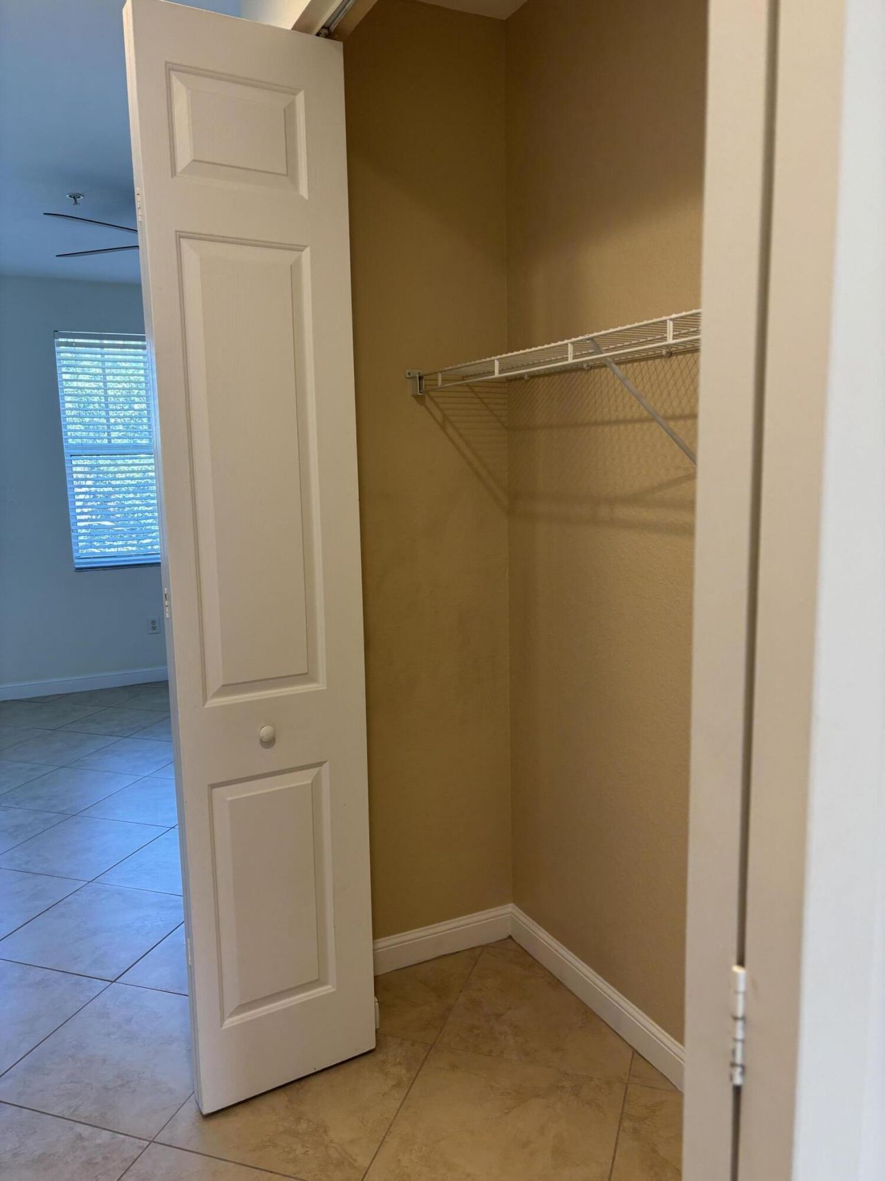 590 Amador Lane, Unit 5, West Palm Beach, FL 33401 Photo