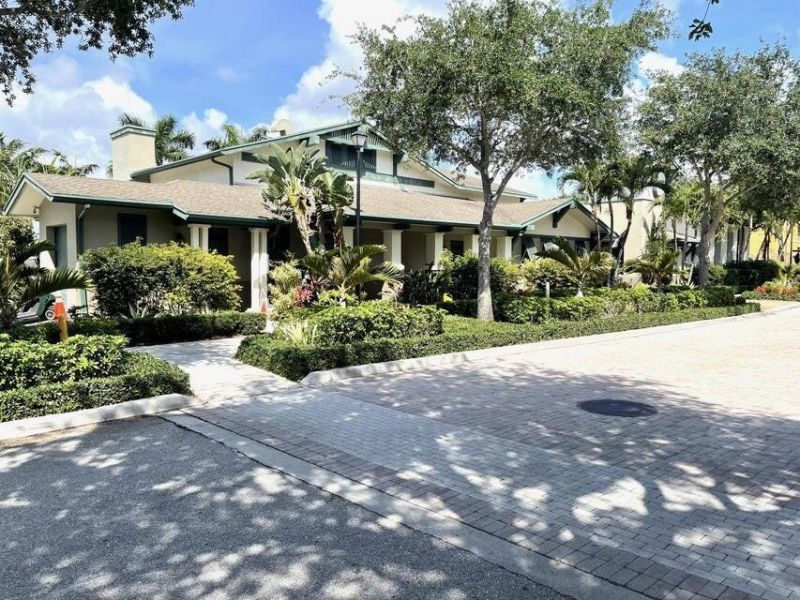 590 Amador Lane, Unit 5, West Palm Beach, FL 33401 Photo