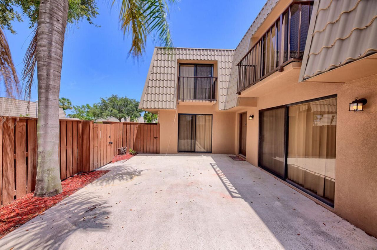5731 57th Way, Unit 42a, West Palm Beach, FL 33409 Photo