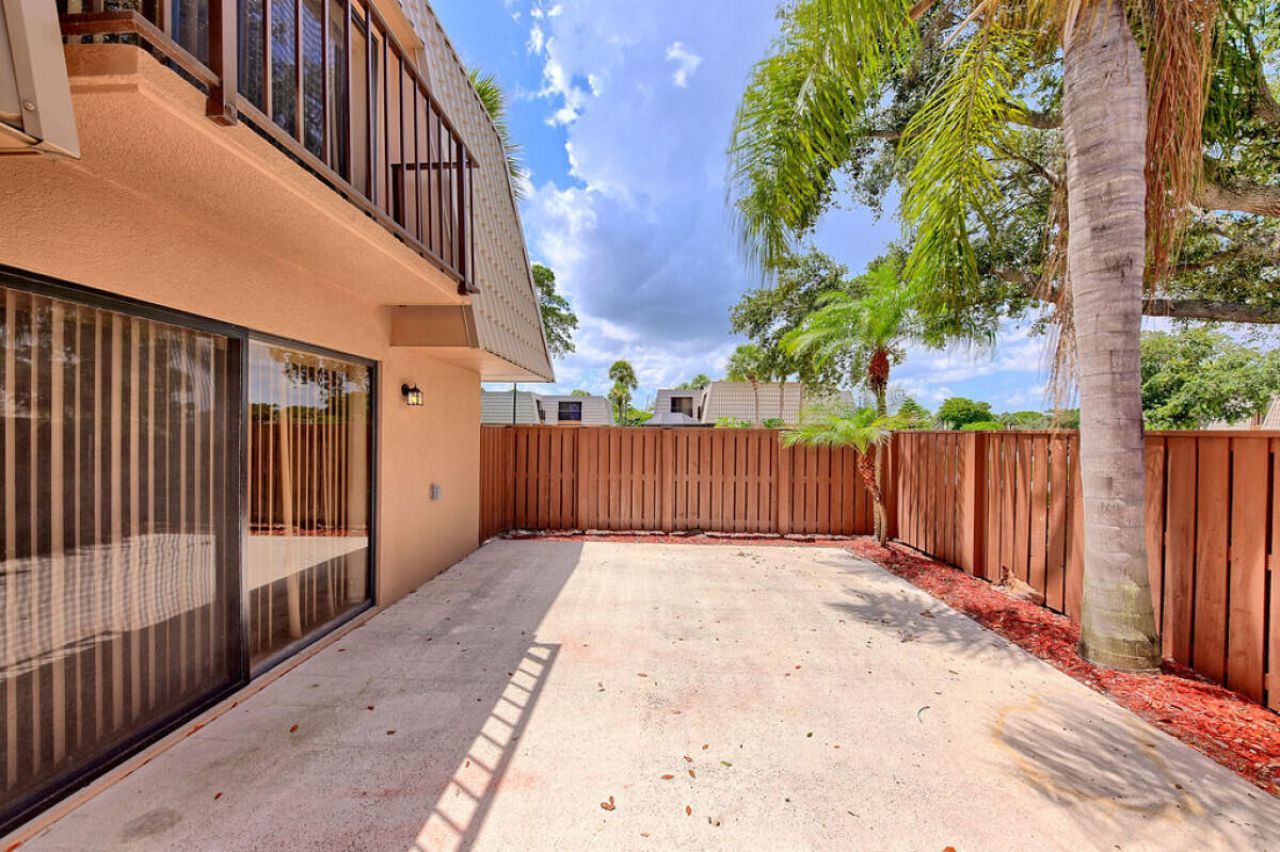 5731 57th Way, Unit 42a, West Palm Beach, FL 33409 Photo