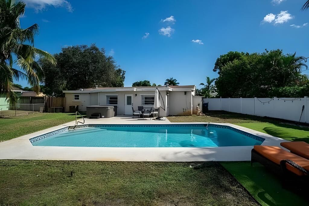 6941 Boston Drive, Atlantis, FL 33462 Photo