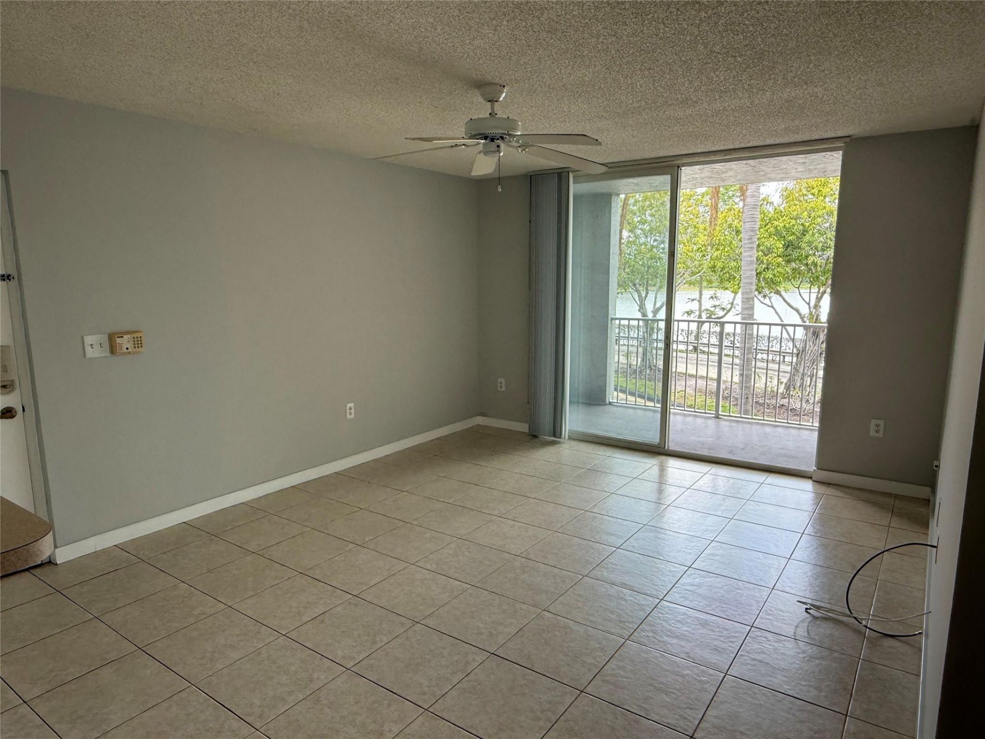 11165 SW 6th Street, Unit 204, Pembroke Pines, FL 33025 Photo