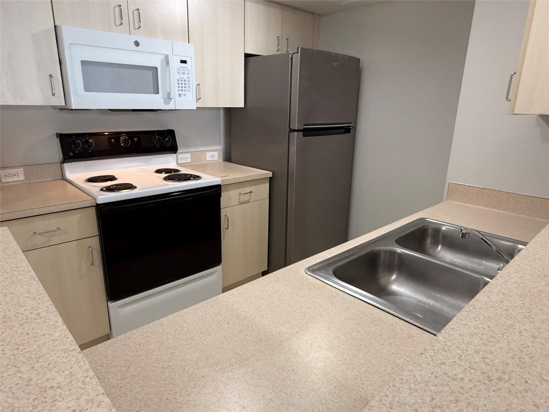 11165 SW 6th Street, Unit 204, Pembroke Pines, FL 33025 Photo