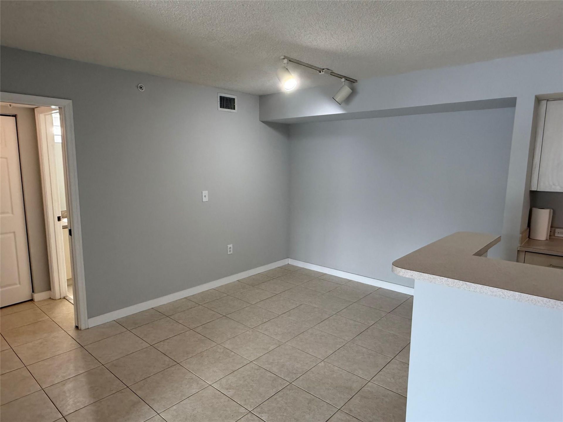 11165 SW 6th Street, Unit 204, Pembroke Pines, FL 33025 Photo