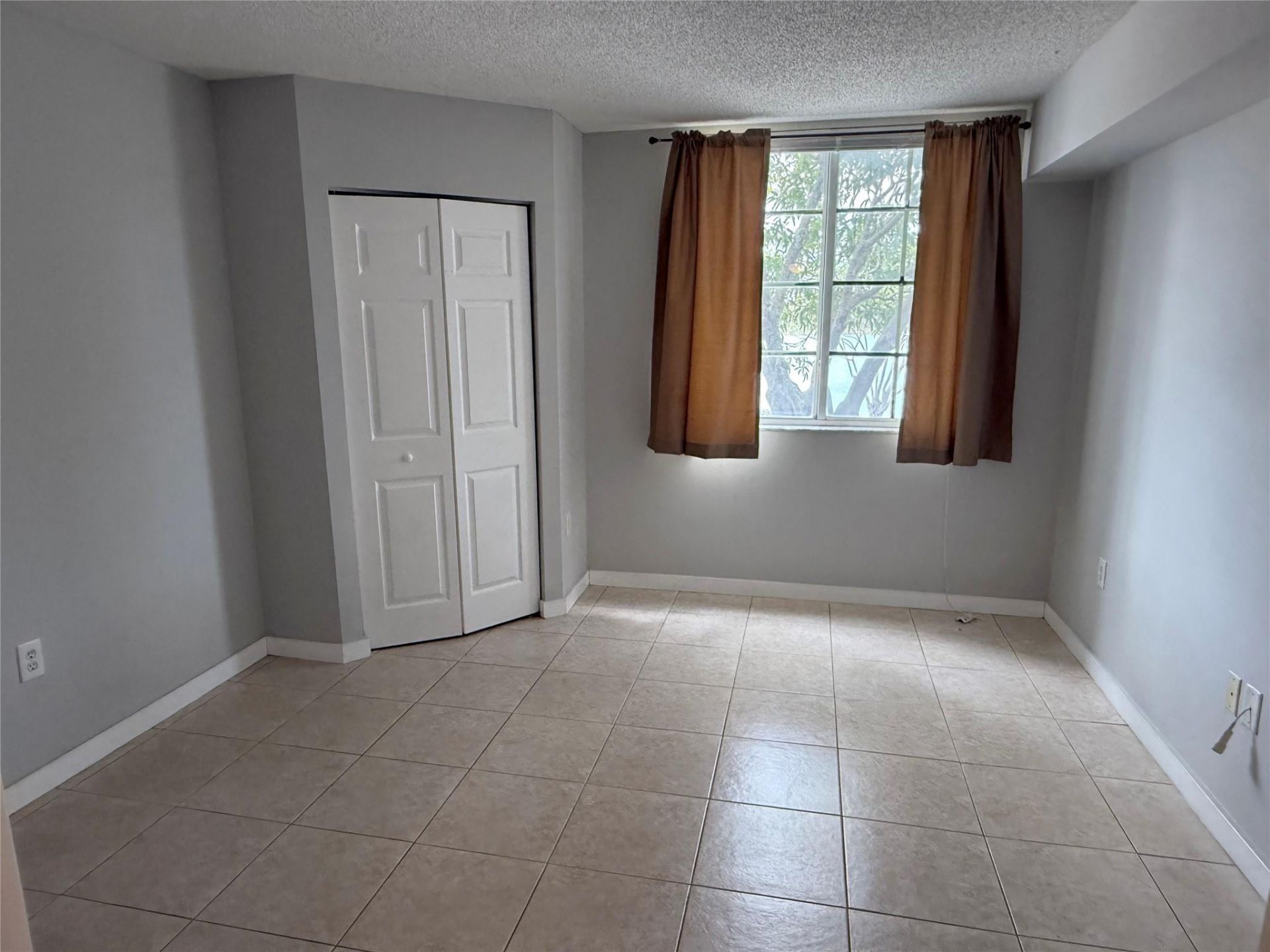 11165 SW 6th Street, Unit 204, Pembroke Pines, FL 33025 Photo