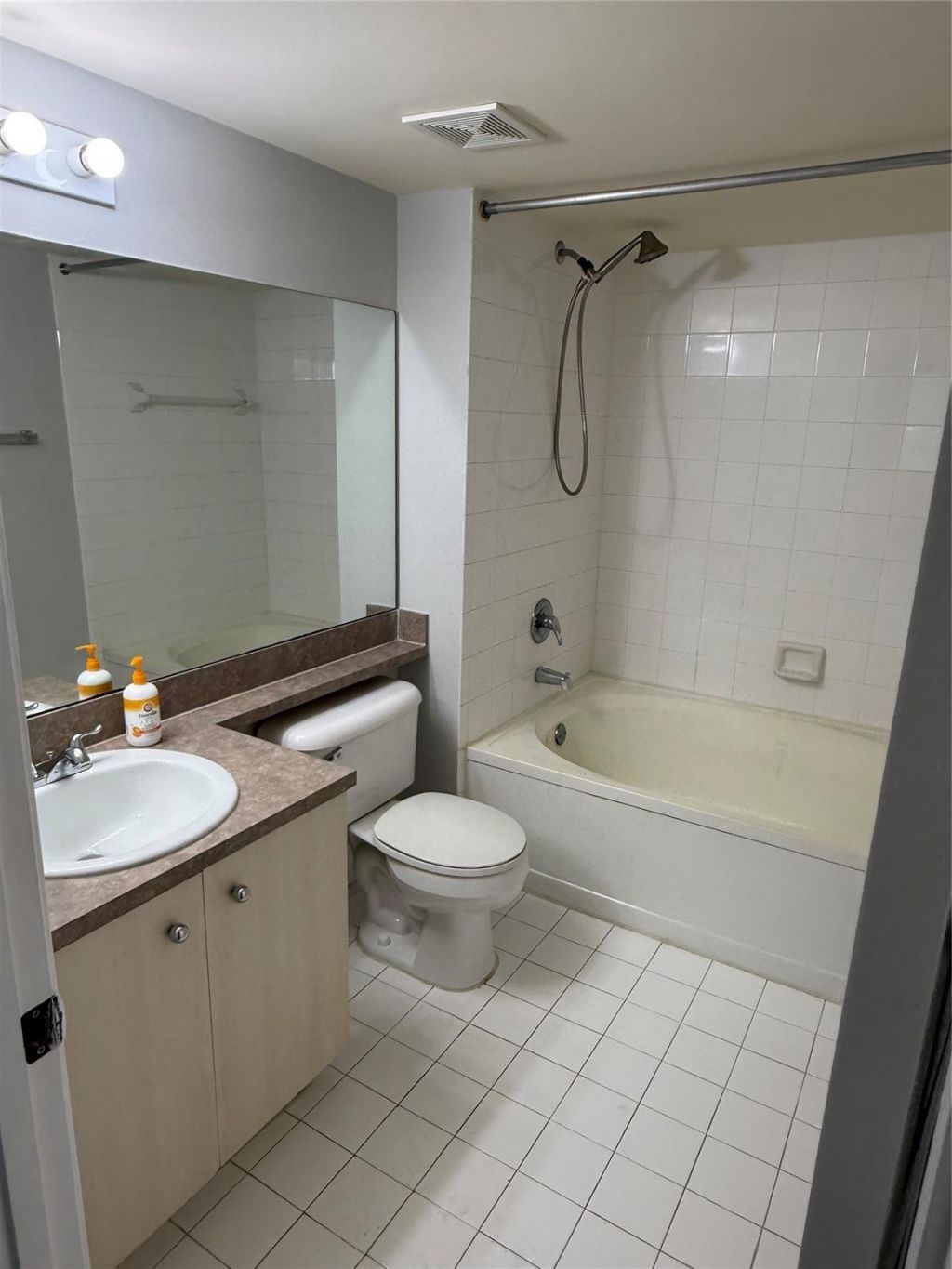 11165 SW 6th Street, Unit 204, Pembroke Pines, FL 33025 Photo