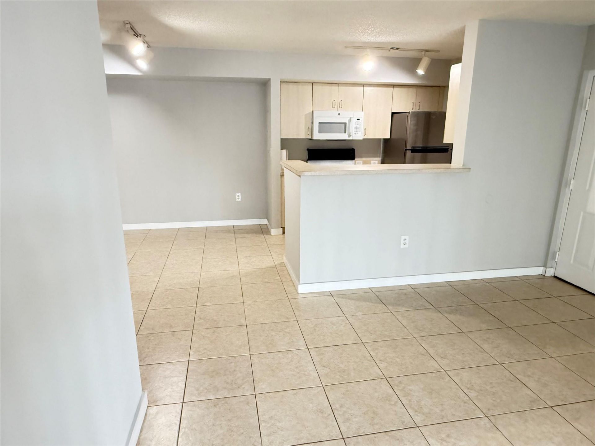 11165 SW 6th Street, Unit 204, Pembroke Pines, FL 33025 Photo