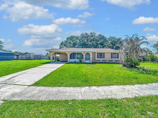 160 NE Bracken Road, Port St. Lucie, FL 34983