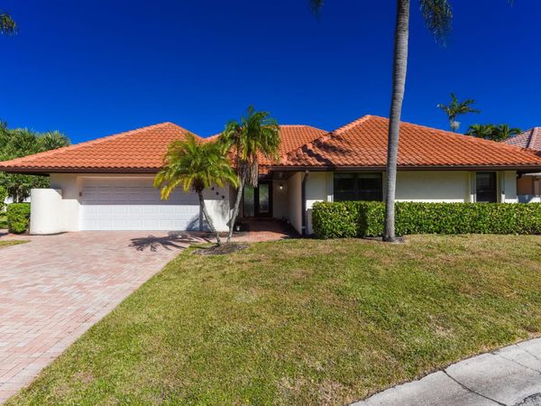 1469 Vía Privada, Jupiter, FL 33477