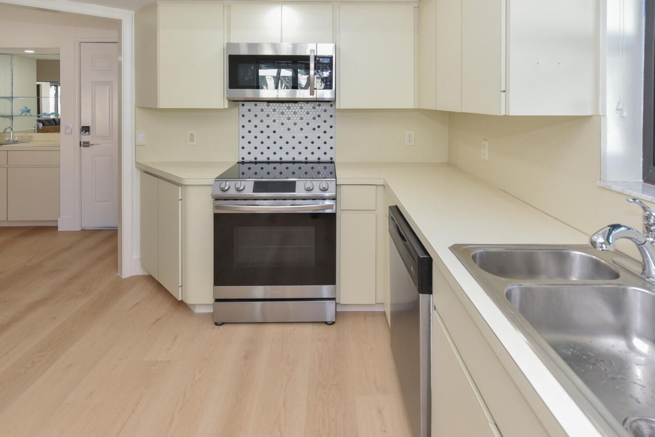 1469 VÃ­a Privada, Jupiter, FL 33477 Photo