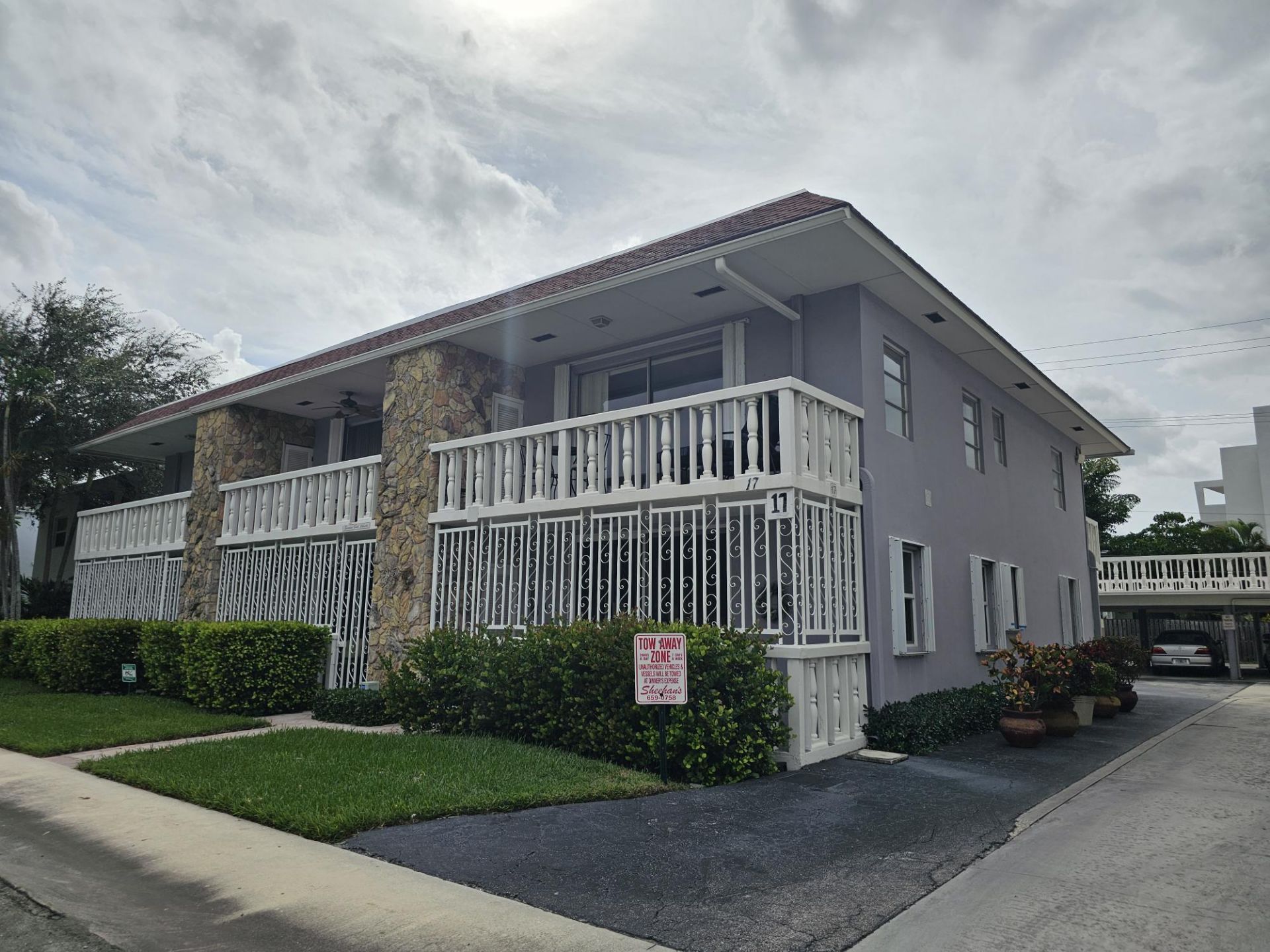 17 S Lakeside Drive, Unit 4, Lake Worth Beach, FL 33460 Photo