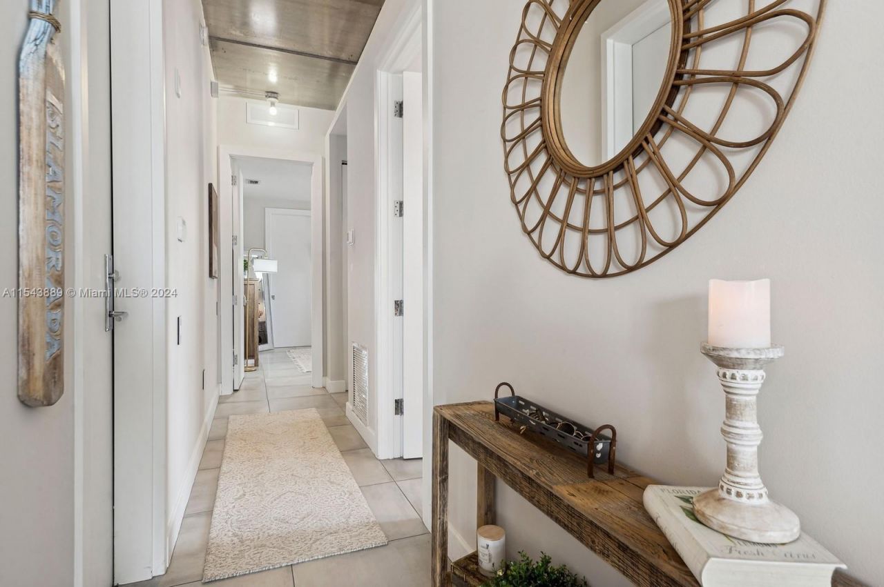 111 SE 2nd Street, Unit 201, Delray Beach, FL 33444 Photo