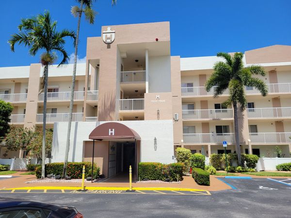 7878 Trent Drive, Unit 308, Tamarac, FL 33321