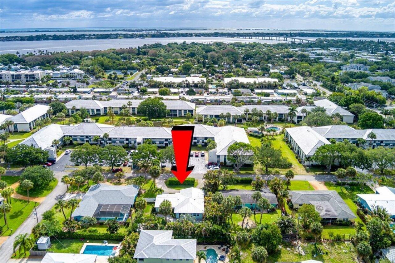 206 SE Wentworth Drive, Stuart, FL 34996 Photo