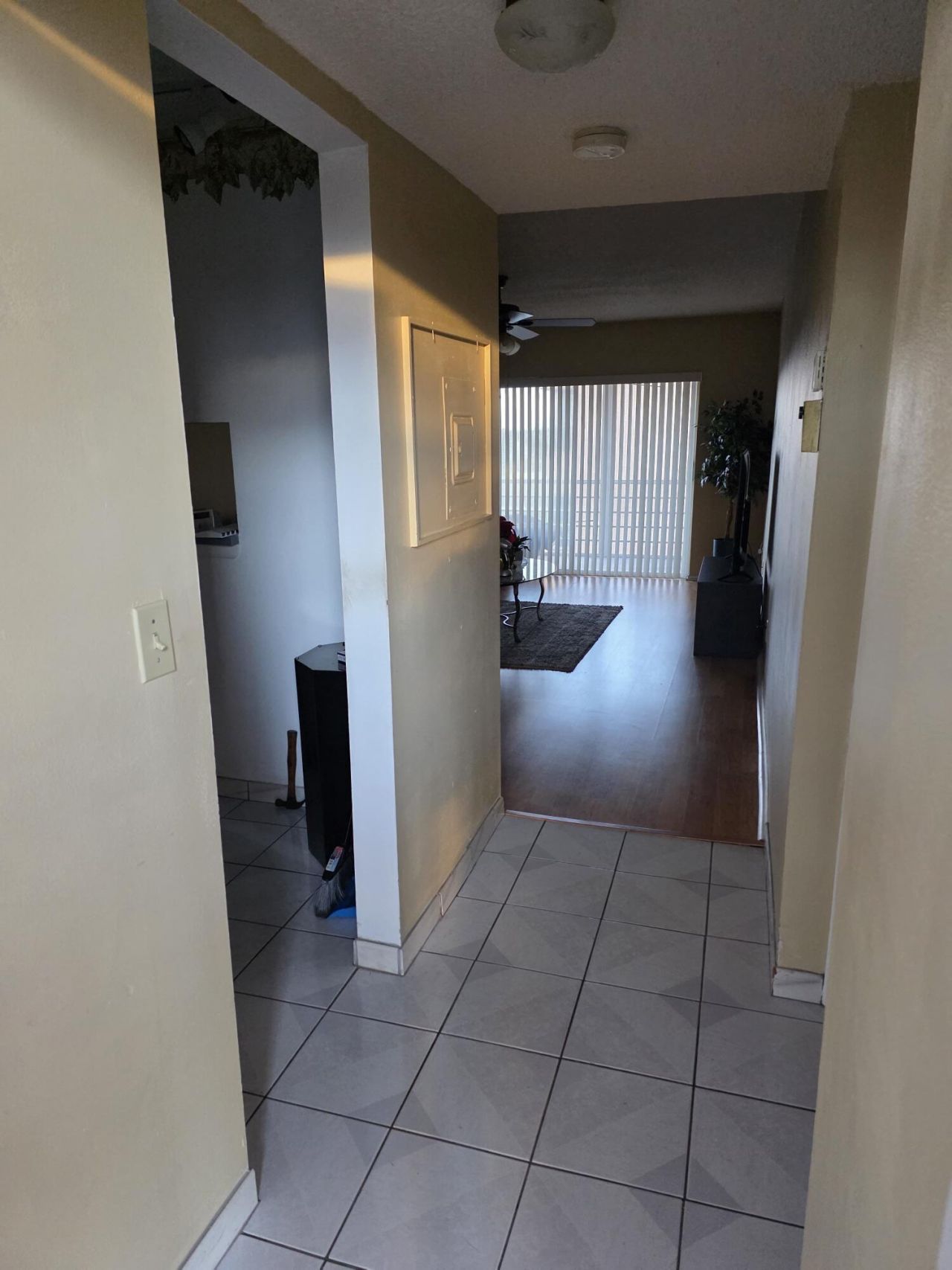 3048 E Sunrise Lakes Drive E, Unit 412, Sunrise, FL 33322 Photo