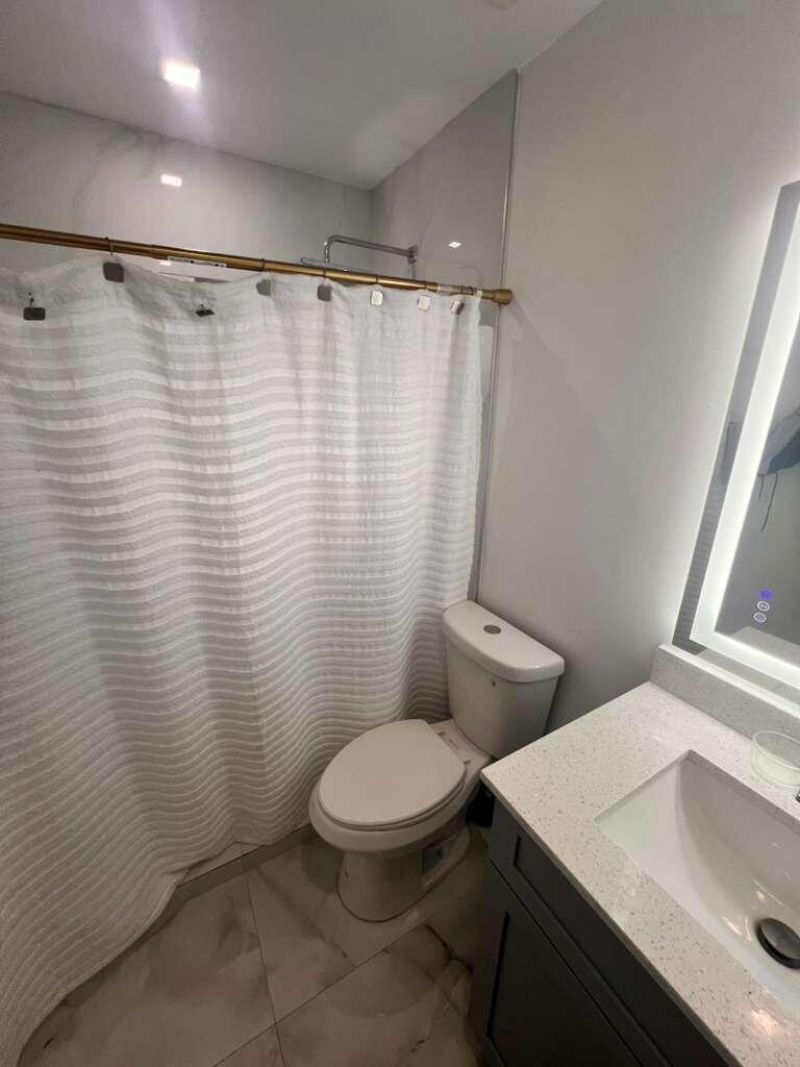 726 SW 7th Street, Unit 1-2, Hallandale Beach, FL 33009 Photo