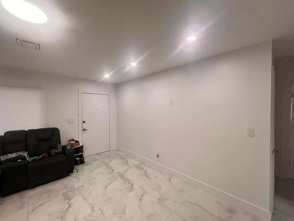 726 SW 7th Street, Unit 1-2, Hallandale Beach, FL 33009 Photo