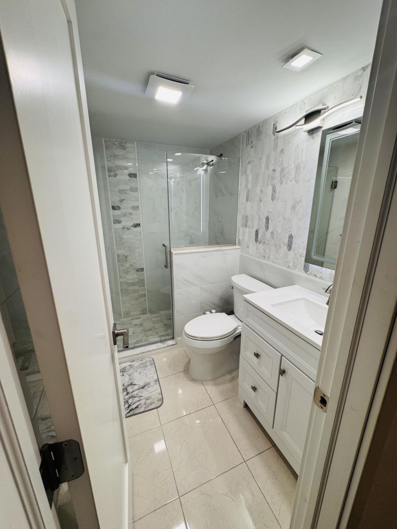 16 Windsor A, West Palm Beach, FL 33417 Photo