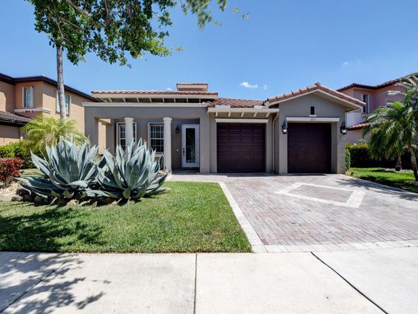 8197 NW 107th Lane, Parkland, FL 33076