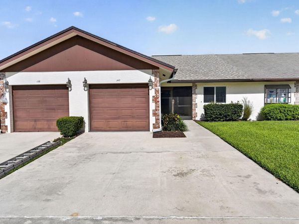 140 S Moccasin Trl Trail S, Jupiter, FL 33458