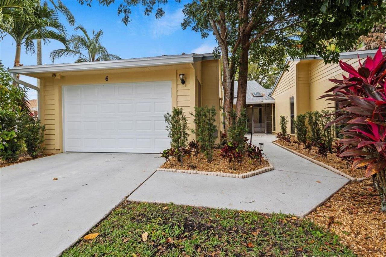 6691 S Pine Court, West Palm Beach, FL 33418 Photo