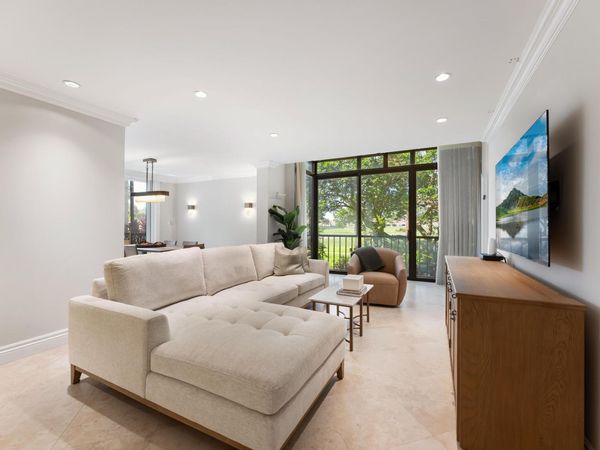 6895 Willow Wood Drive, Unit 1011, Boca Raton, FL 33434