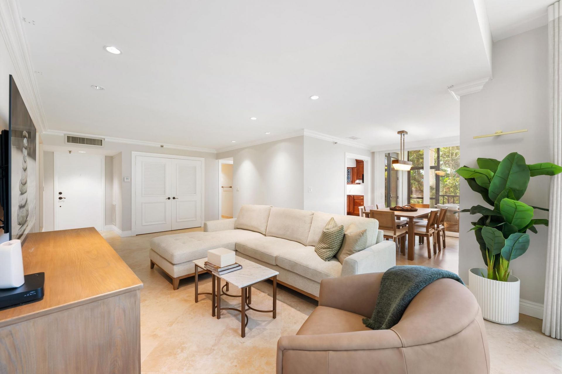 6895 Willow Wood Drive, Unit 1011, Boca Raton, FL 33434 Photo