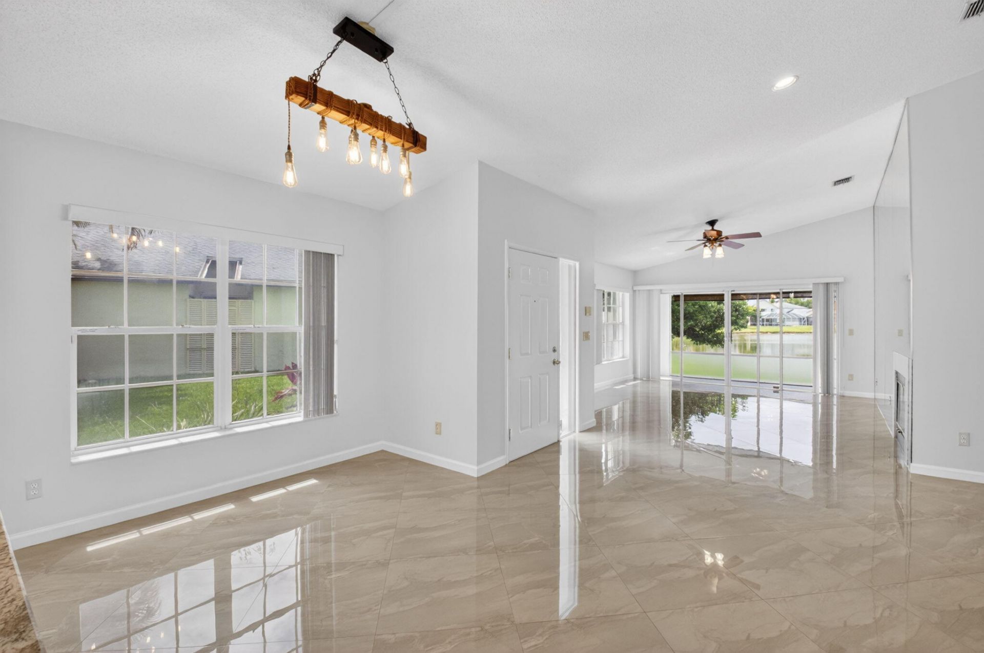 6413 Lansdowne Circle, Boynton Beach, FL 33472 Photo
