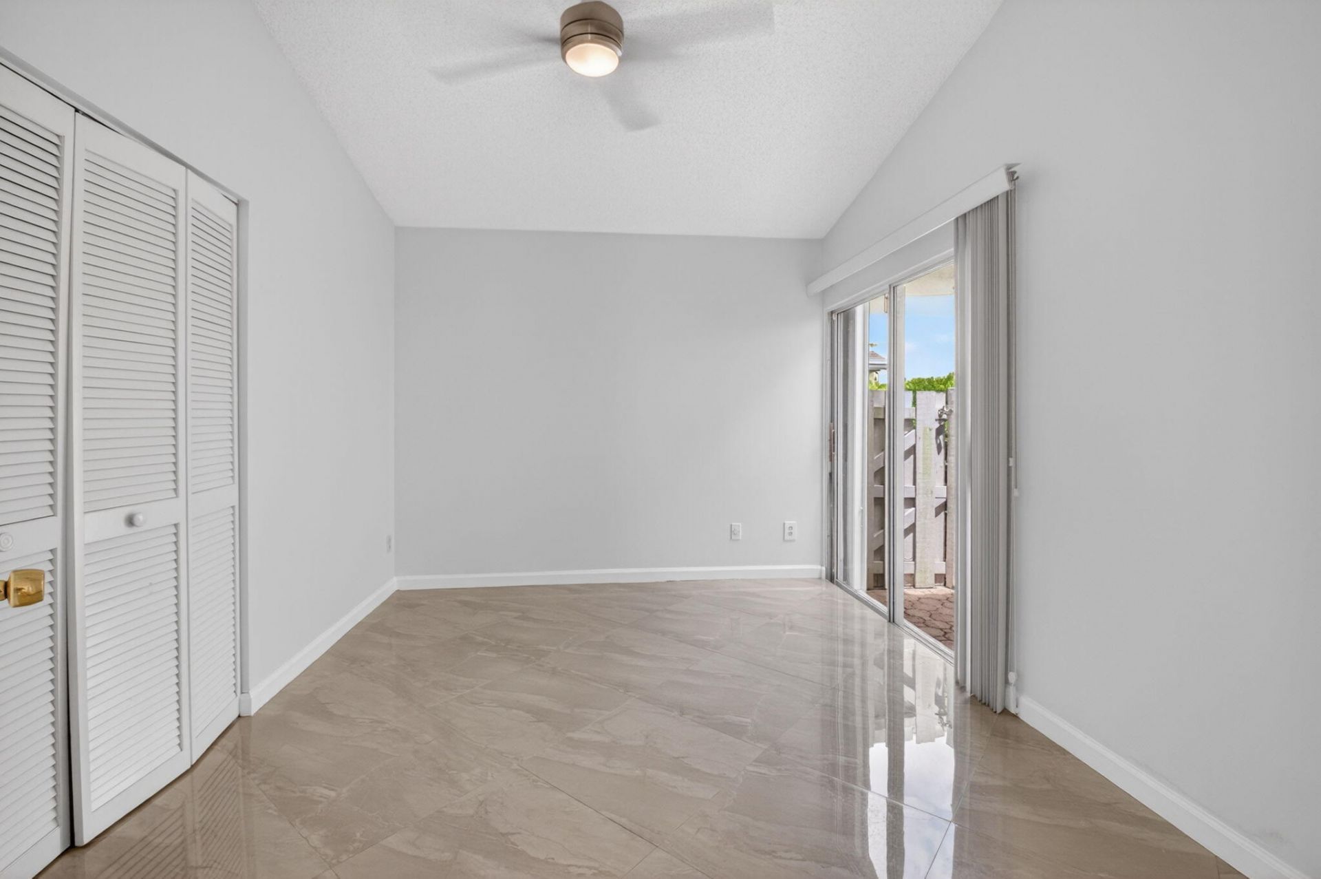 6413 Lansdowne Circle, Boynton Beach, FL 33472 Photo