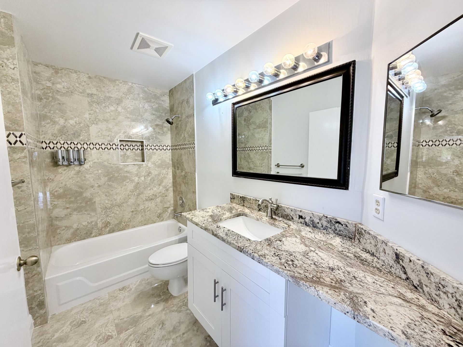 6413 Lansdowne Circle, Boynton Beach, FL 33472 Photo